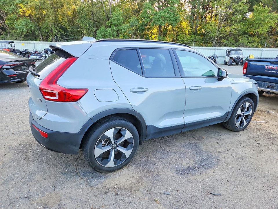 Volvo XC40 2024 — Copart
