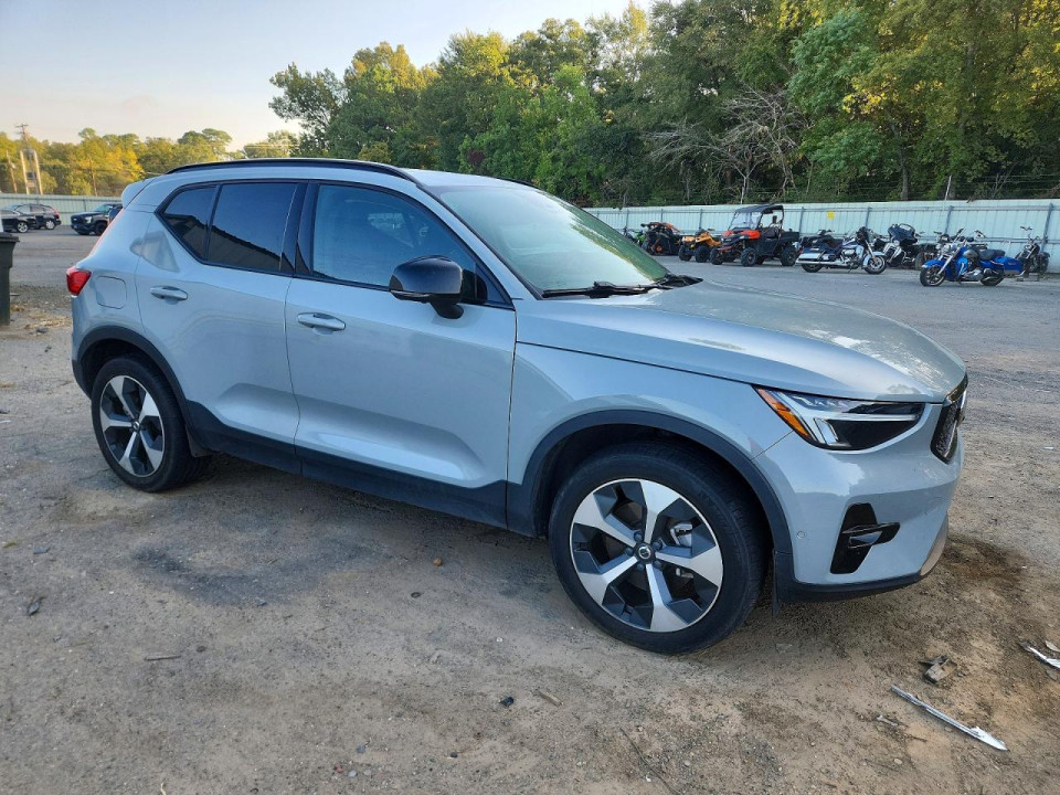 Volvo XC40 2024 — Copart