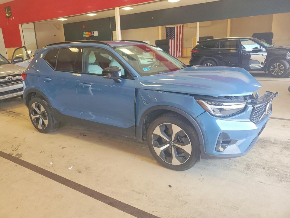 Volvo XC40 2023 — Copart
