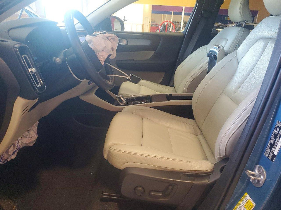 Volvo XC40 2023 — Copart
