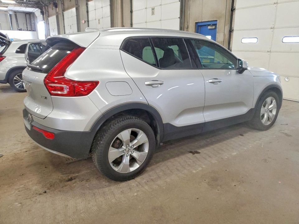 Volvo XC40 2019 — Copart