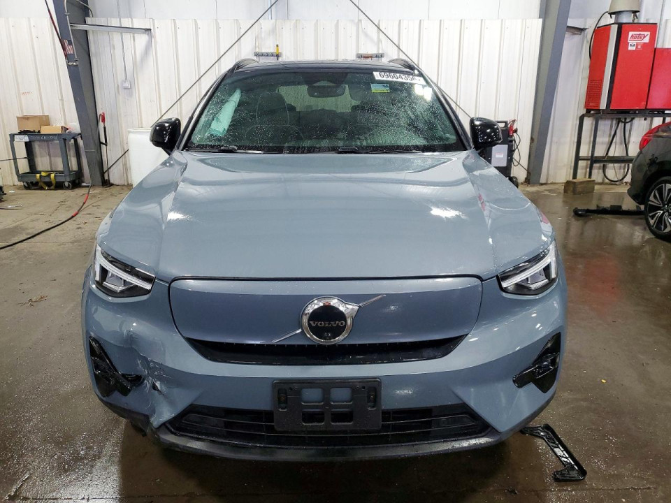 Volvo XC40 2023 — Copart