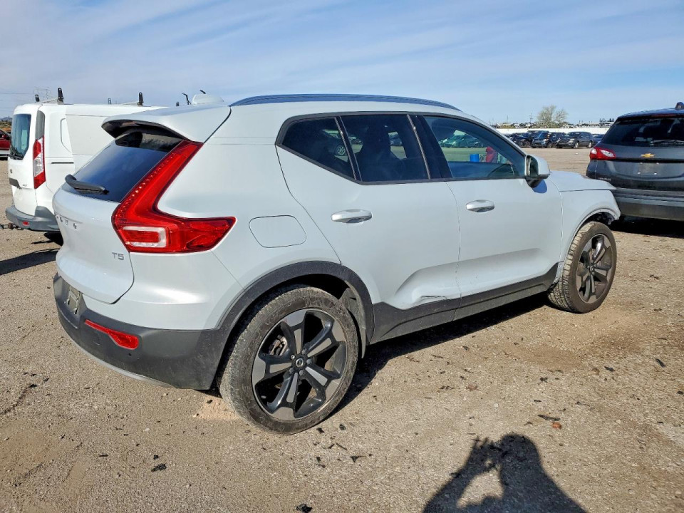Volvo XC40 2020 — Copart