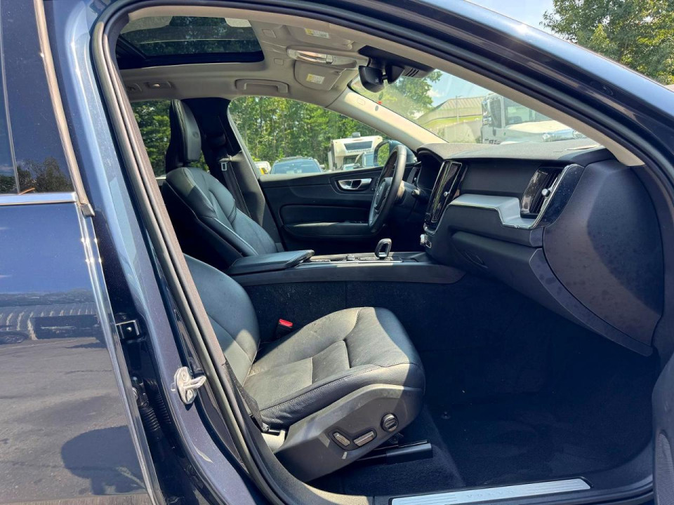 Volvo XC60 CORE 2023 — Copart