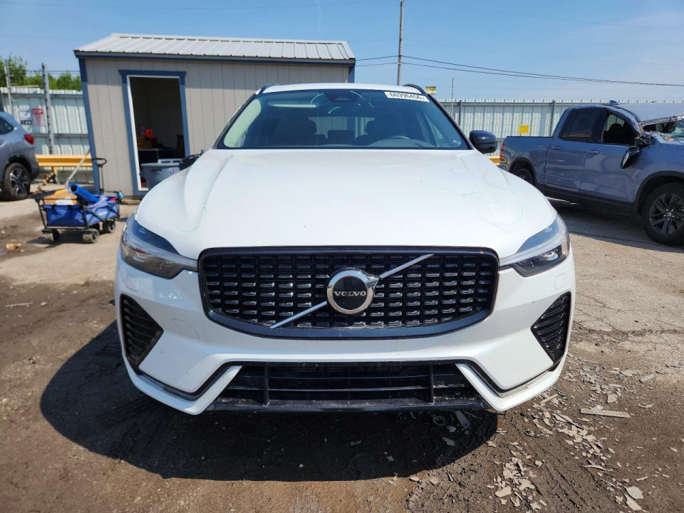 Volvo XC60 CORE 2025 — Copart