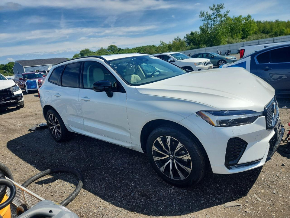 Volvo XC60 CORE 2024 — Copart