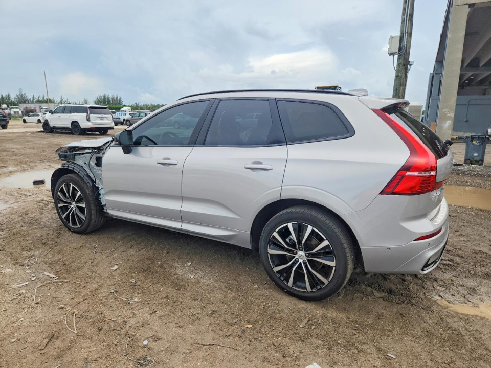 Volvo XC60 PLUS 2025 — Copart