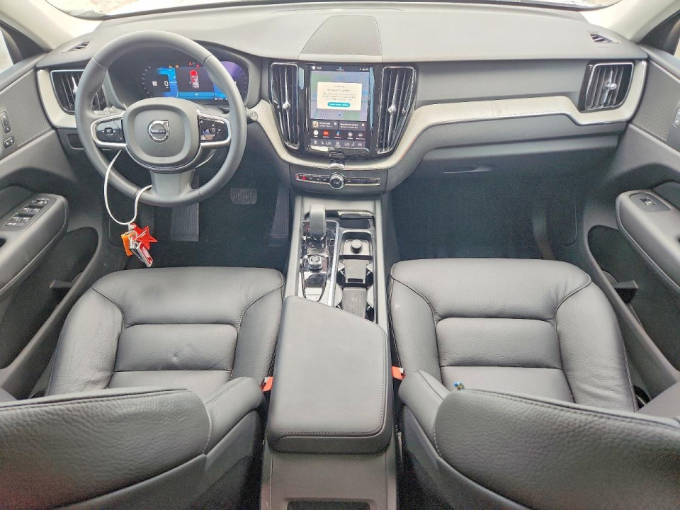 Volvo XC60 PLUS 2025 — Copart