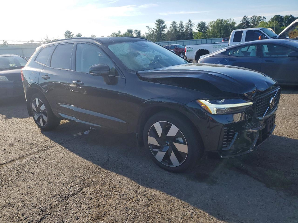 Volvo XC60 PLUS 2024 — Copart