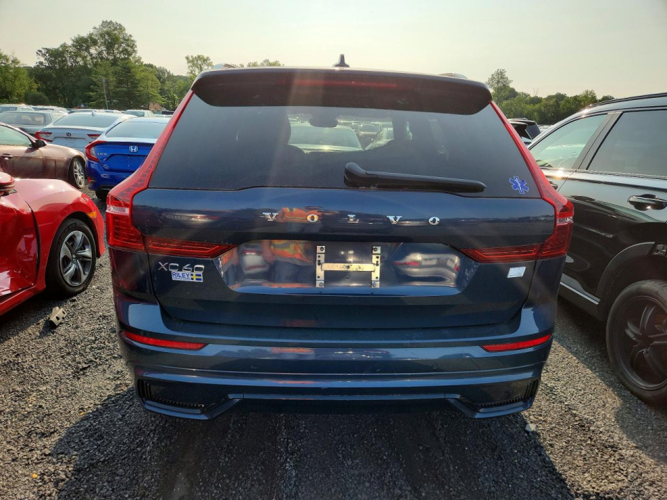 Volvo XC60 PLUS 2024 — Copart