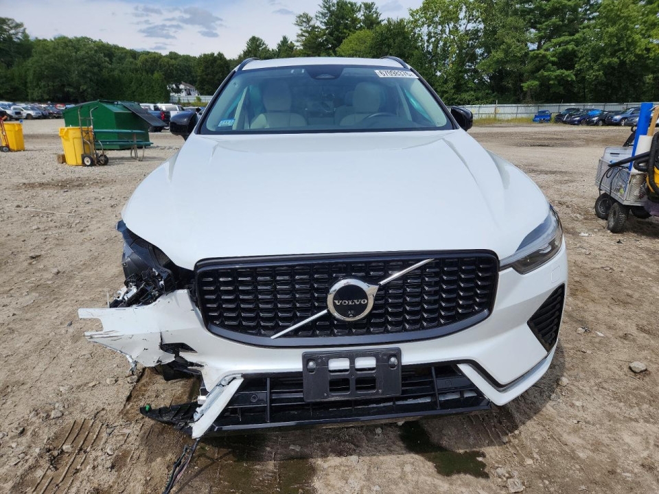 Volvo XC60 PLUS 2024 — Copart