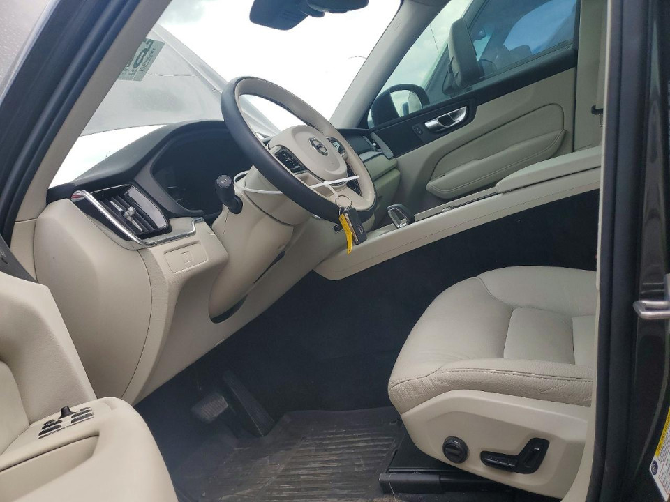 Volvo XC60 PLUS 2024 — Copart