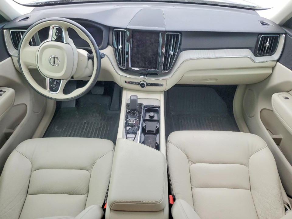 Volvo XC60 PLUS 2024 — Copart