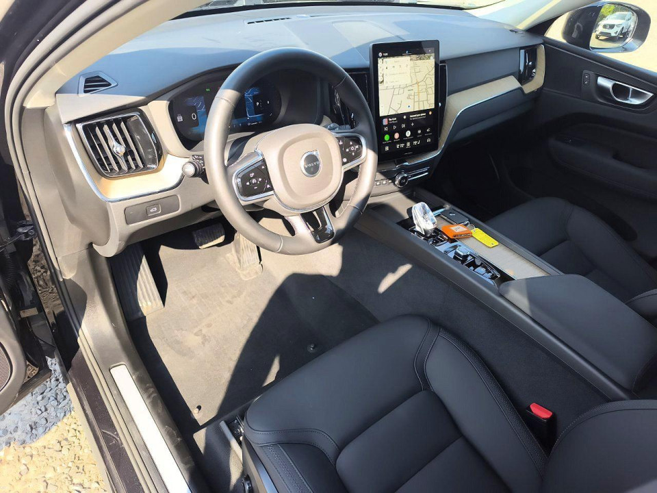 Volvo XC60 PLUS 2026 — Copart