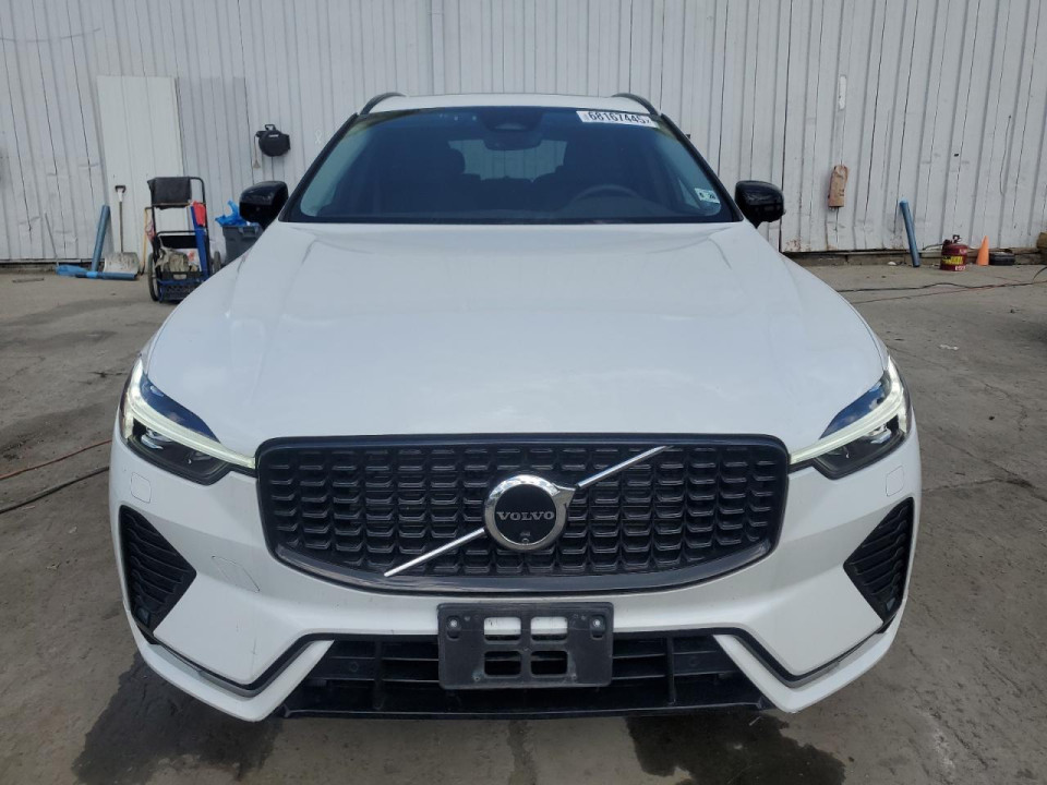 Volvo XC60 PLUS 2024 — Copart