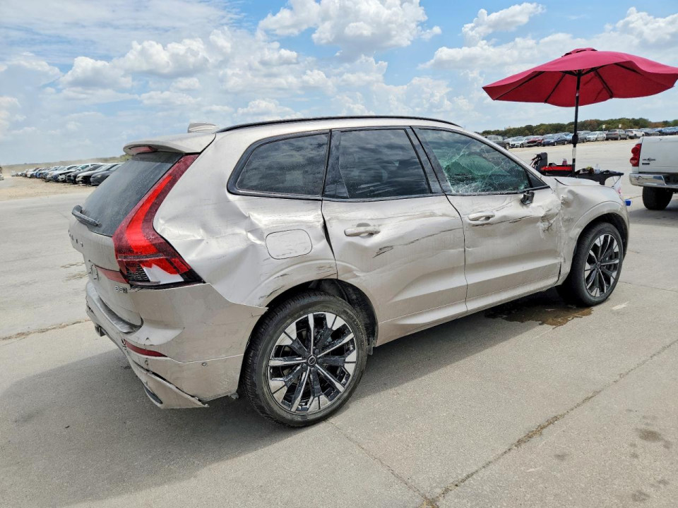 Volvo XC60 PLUS 2026 — Copart