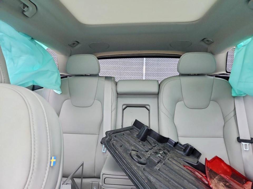 Volvo XC60 ULTRA 2025 — Copart