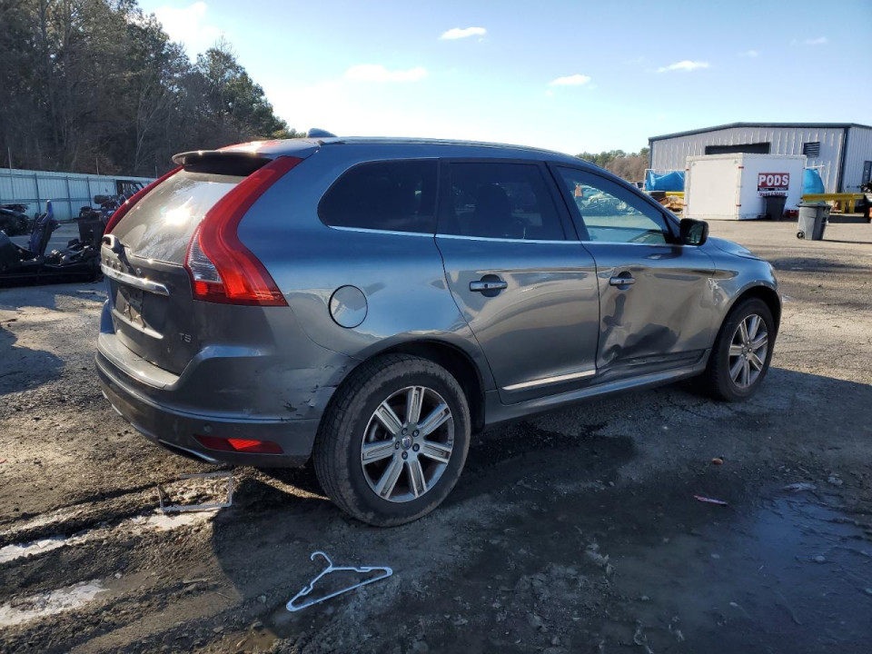 Volvo XC60 2017 — Copart