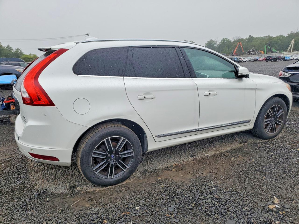Volvo XC60 2016 — Copart