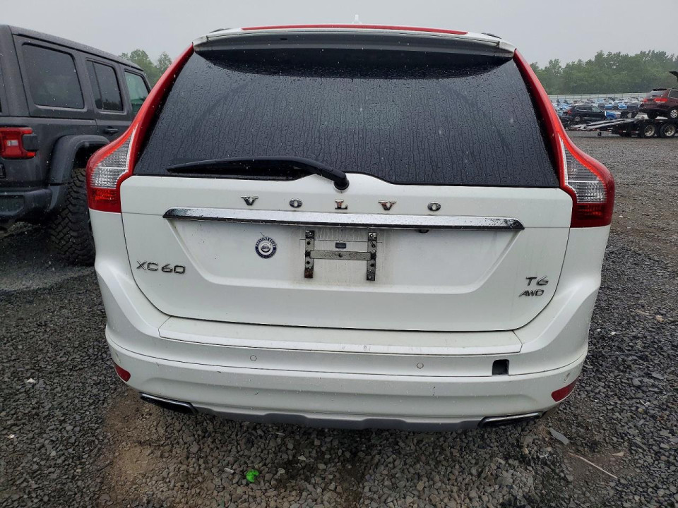 Volvo XC60 2016 — Copart