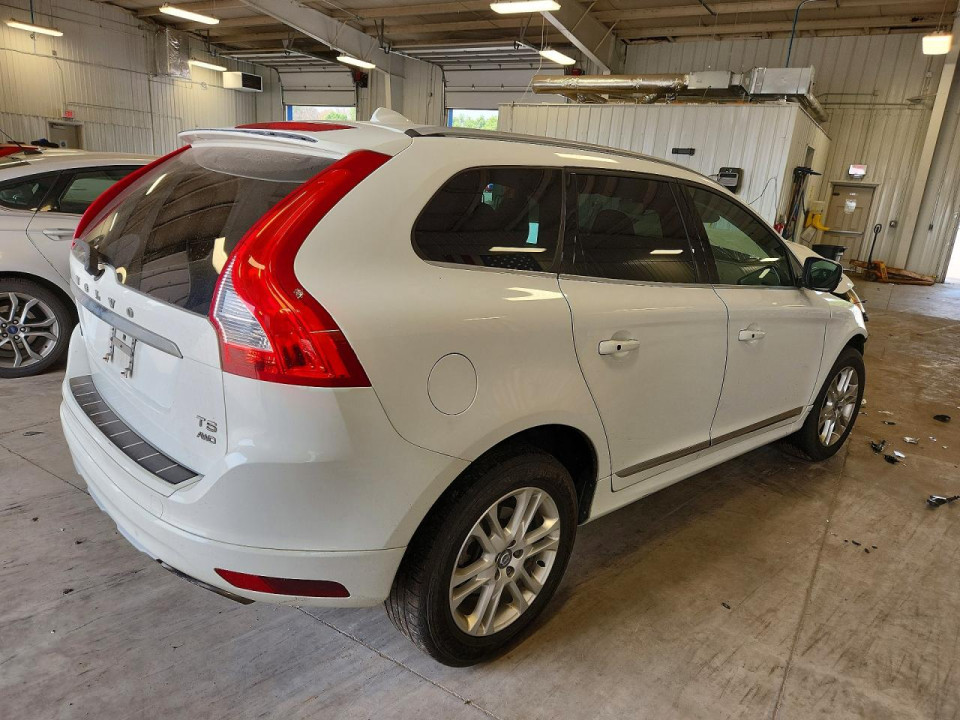 Volvo XC60 2016 — Copart