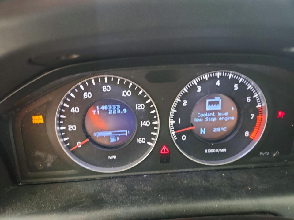 Volvo XC60 2011 — Copart