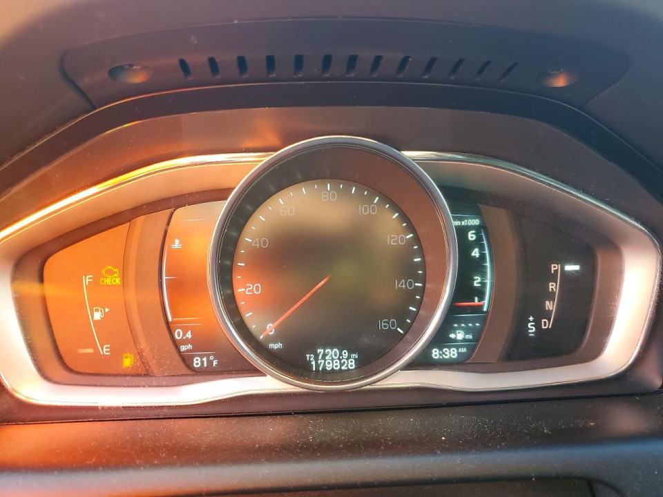 Volvo XC60 2016 — Copart