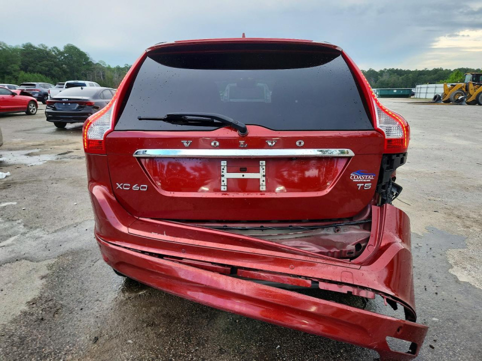 Volvo XC60 2017 — Copart