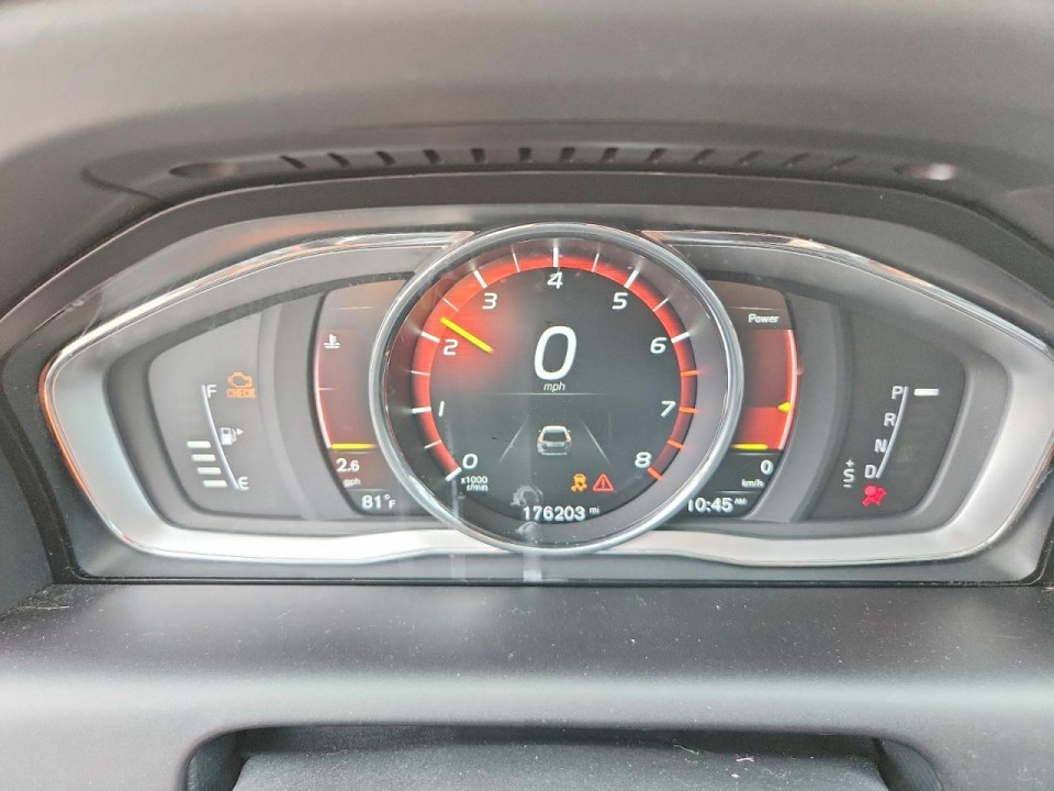 Volvo XC60 2017 — Copart