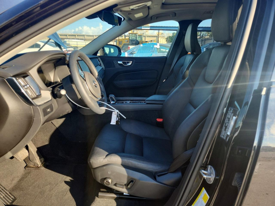 Volvo XC60 2025 — Copart