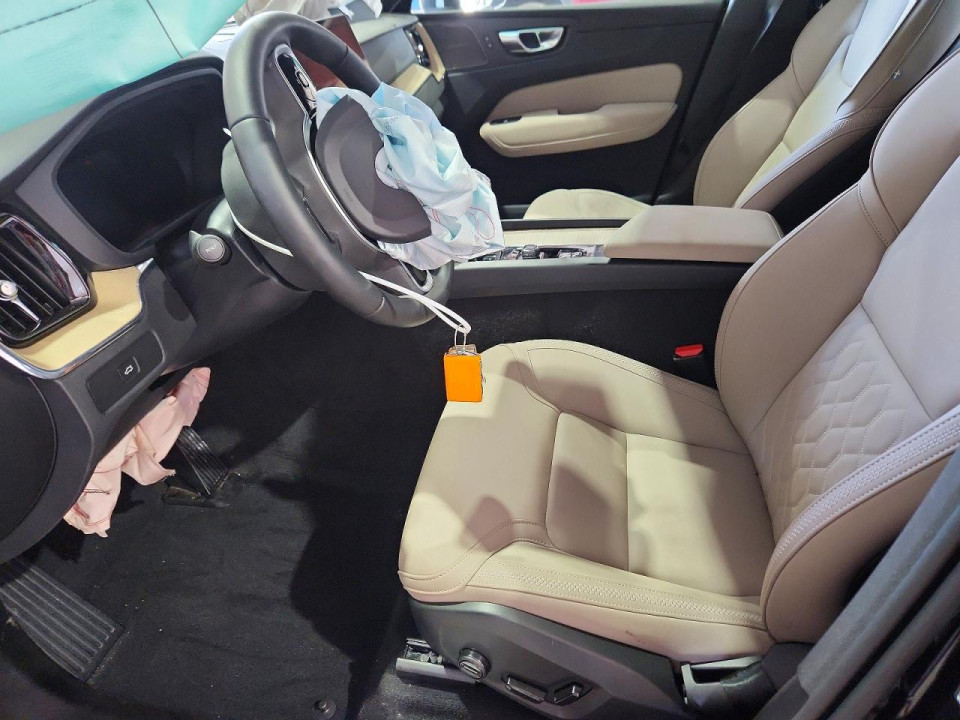 Volvo XC60 2026 — Copart