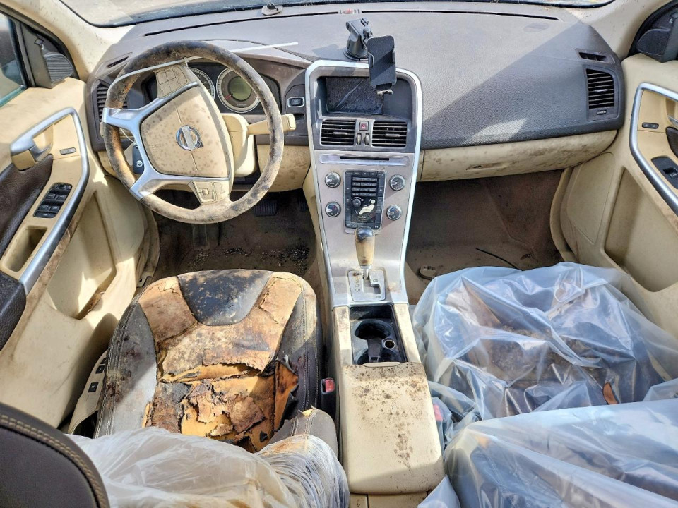 Volvo XC60 2011 — Copart