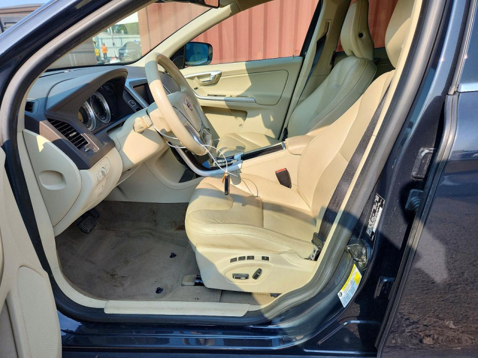 Volvo XC60 2012 — Copart