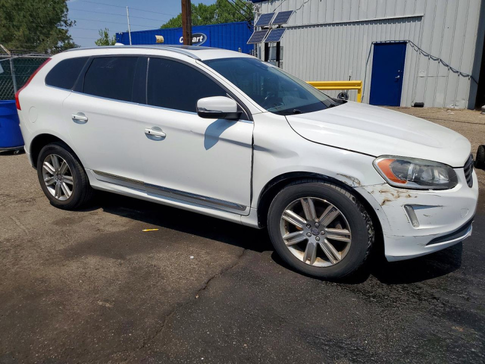 Volvo XC60 2016 — Copart