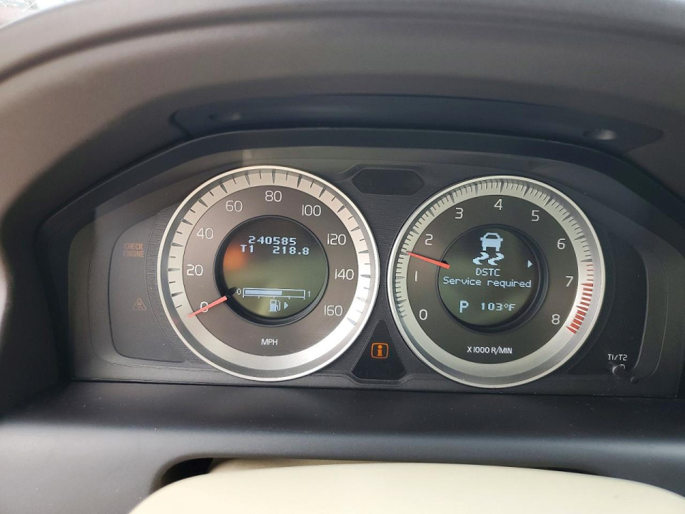 Volvo XC60 2013 — Copart