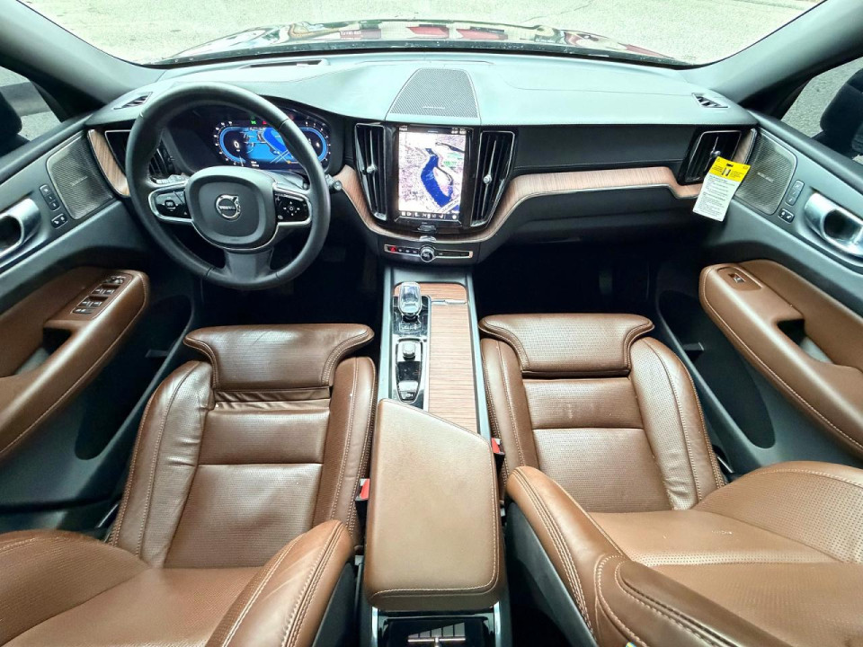 Volvo XC60 2024 — Copart