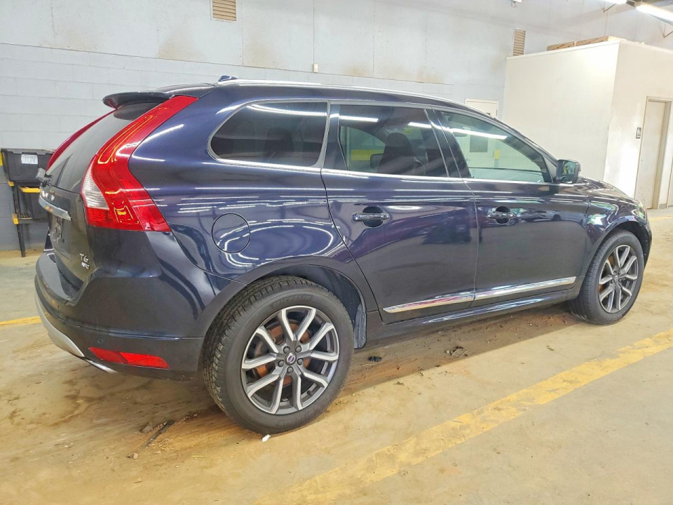 Volvo XC60 2017 — Copart