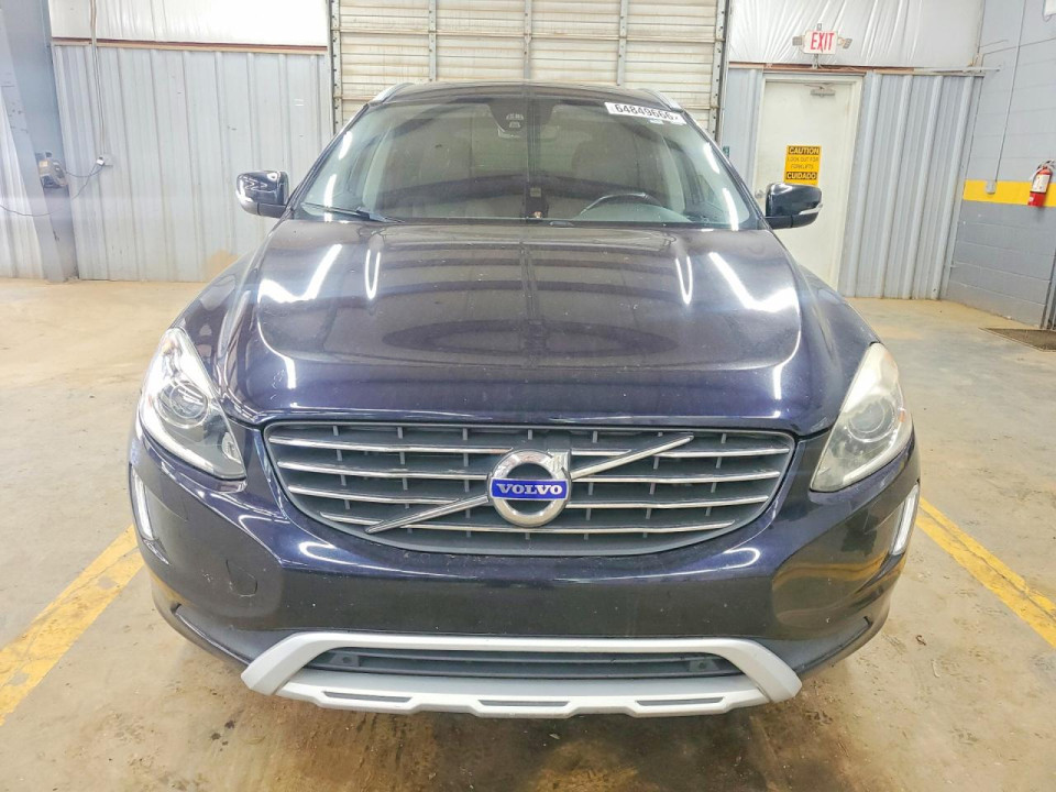 Volvo XC60 2017 — Copart