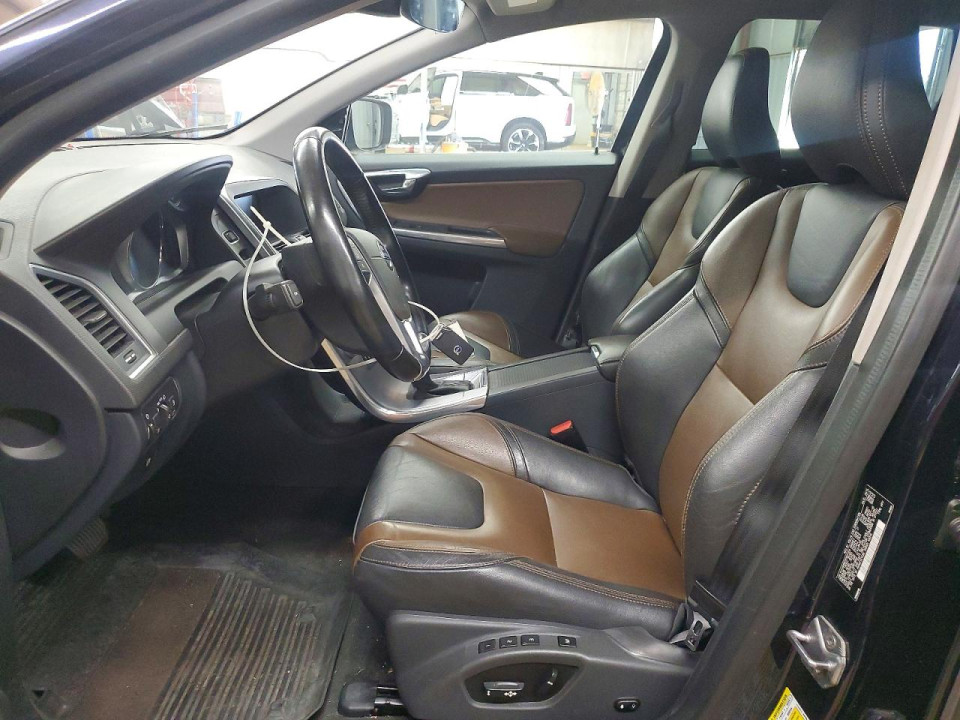 Volvo XC60 2017 — Copart