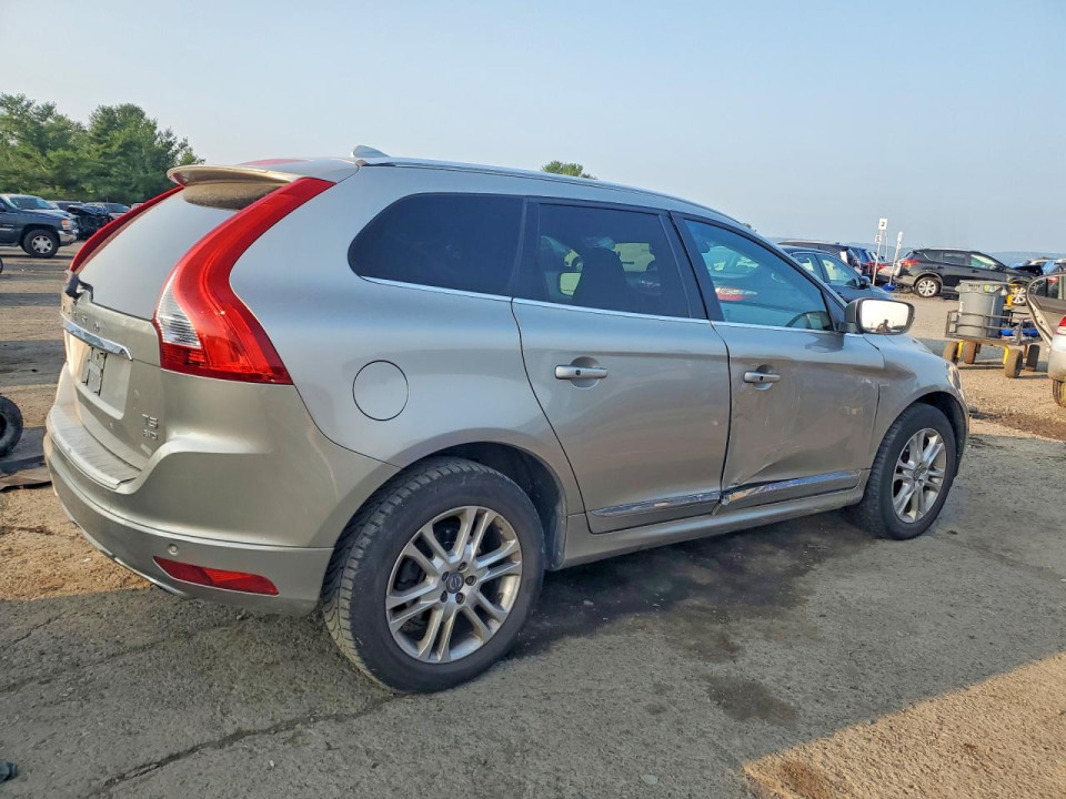 Volvo XC60 2016 — Copart