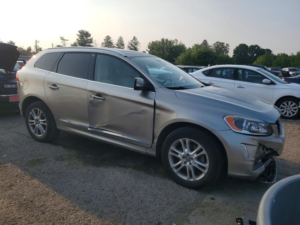 Volvo XC60 2016 — Copart