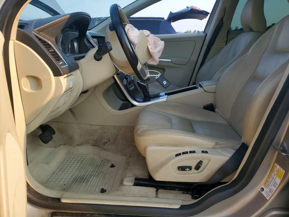 Volvo XC60 2016 — Copart