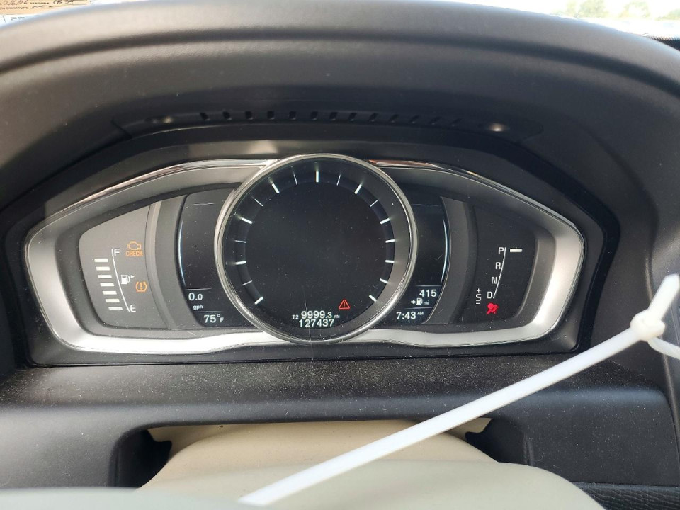 Volvo XC60 2016 — Copart