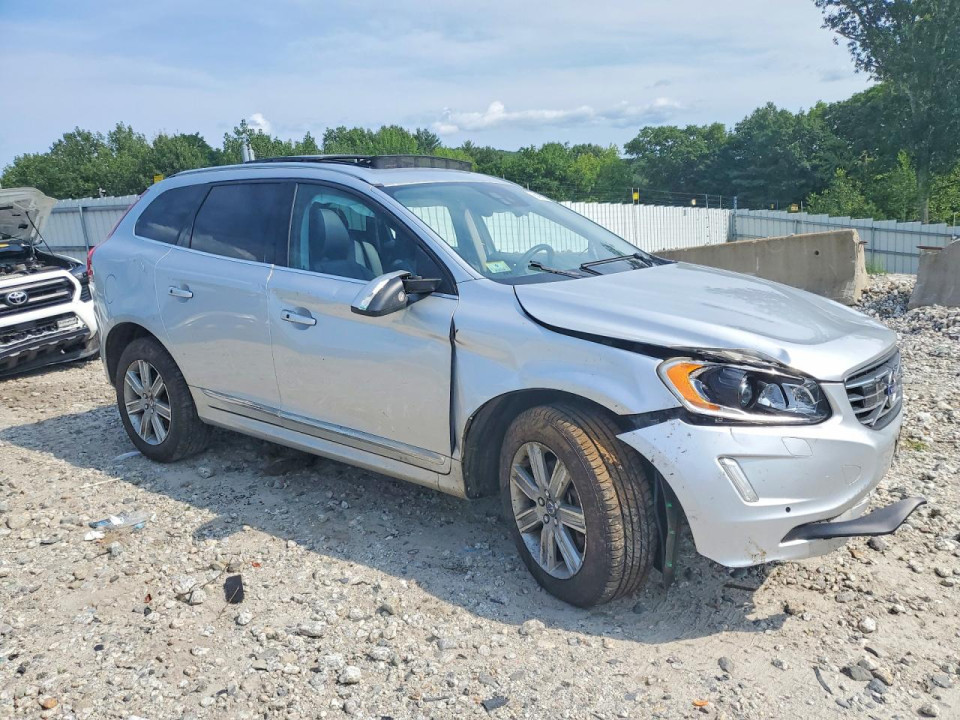 Volvo XC60 2016 — Copart