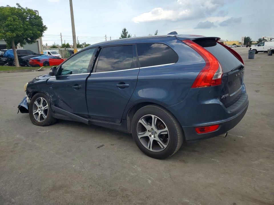 Volvo XC60 2011 — Copart