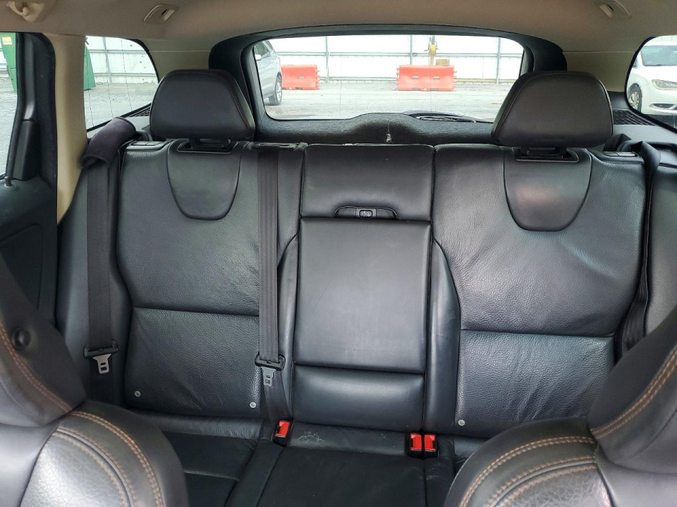 Volvo XC60 2012 — Copart
