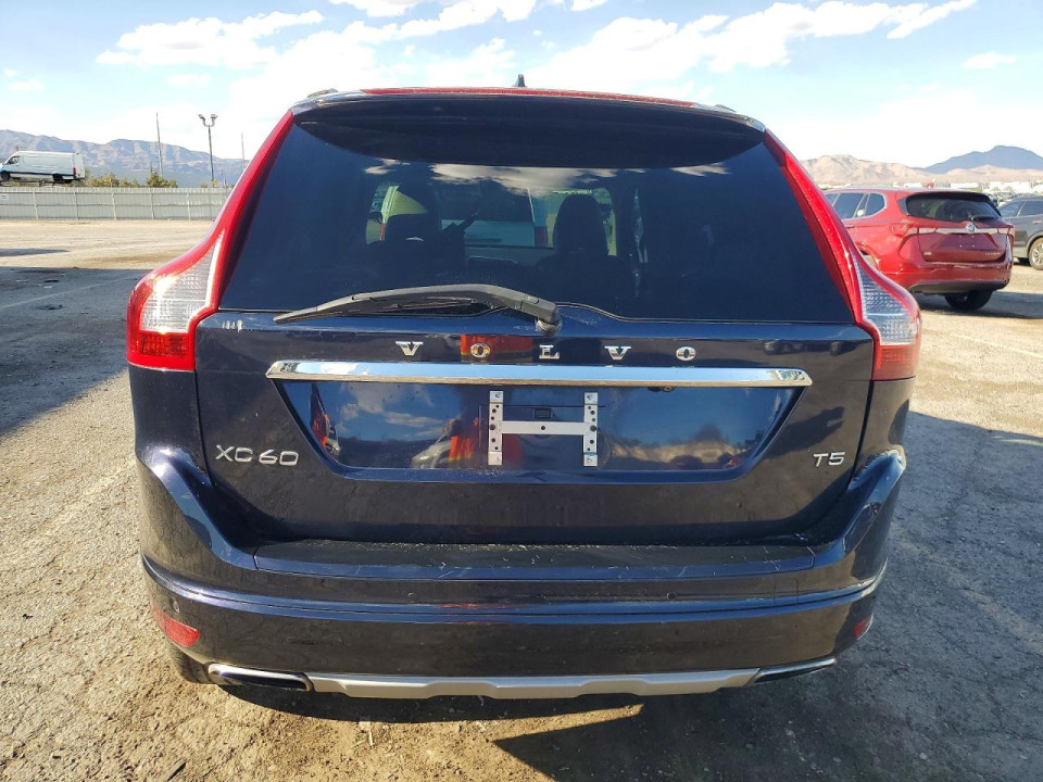 Volvo XC60 2016 — Copart