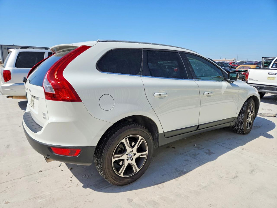 Volvo XC60 2012 — Copart