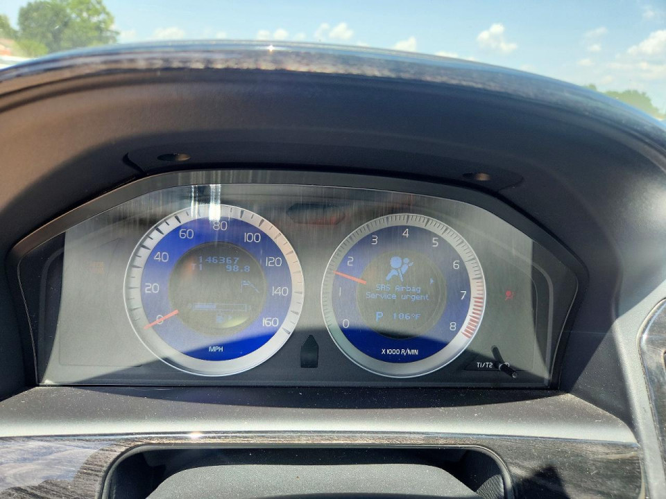 Volvo XC60 2011 — Copart