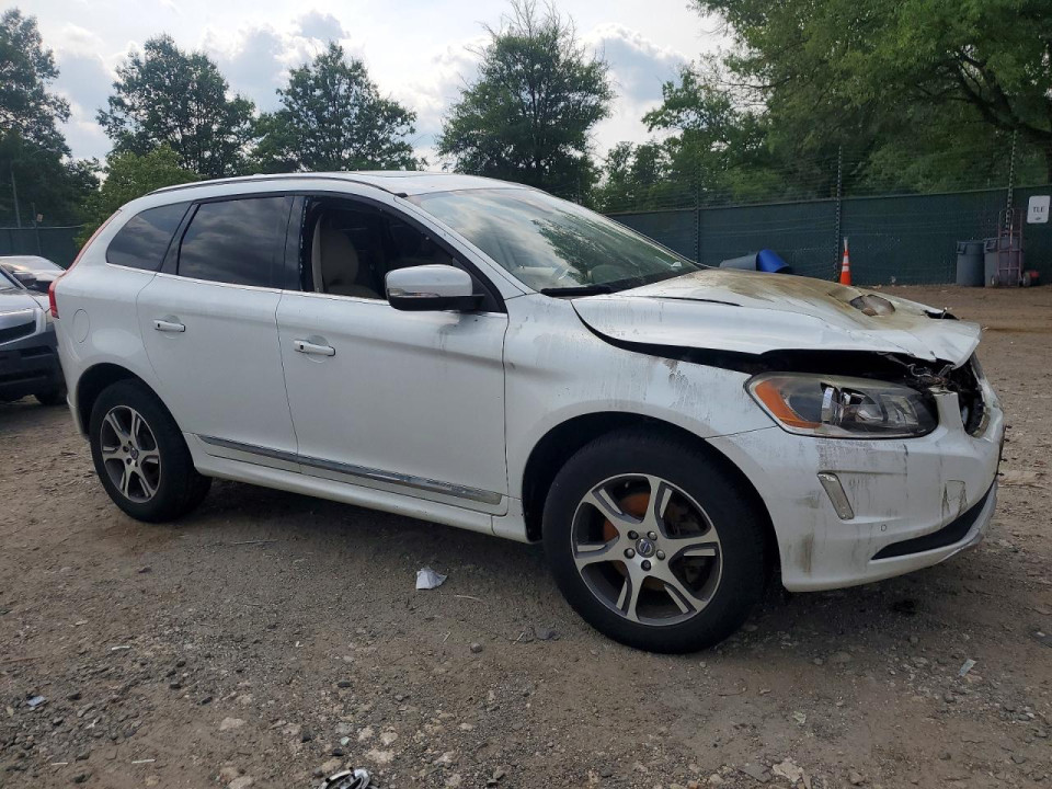 Volvo XC60 2015 — Copart